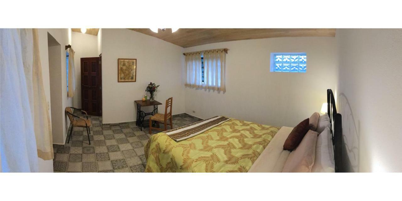Caraz Intirumi Inn מראה חיצוני תמונה