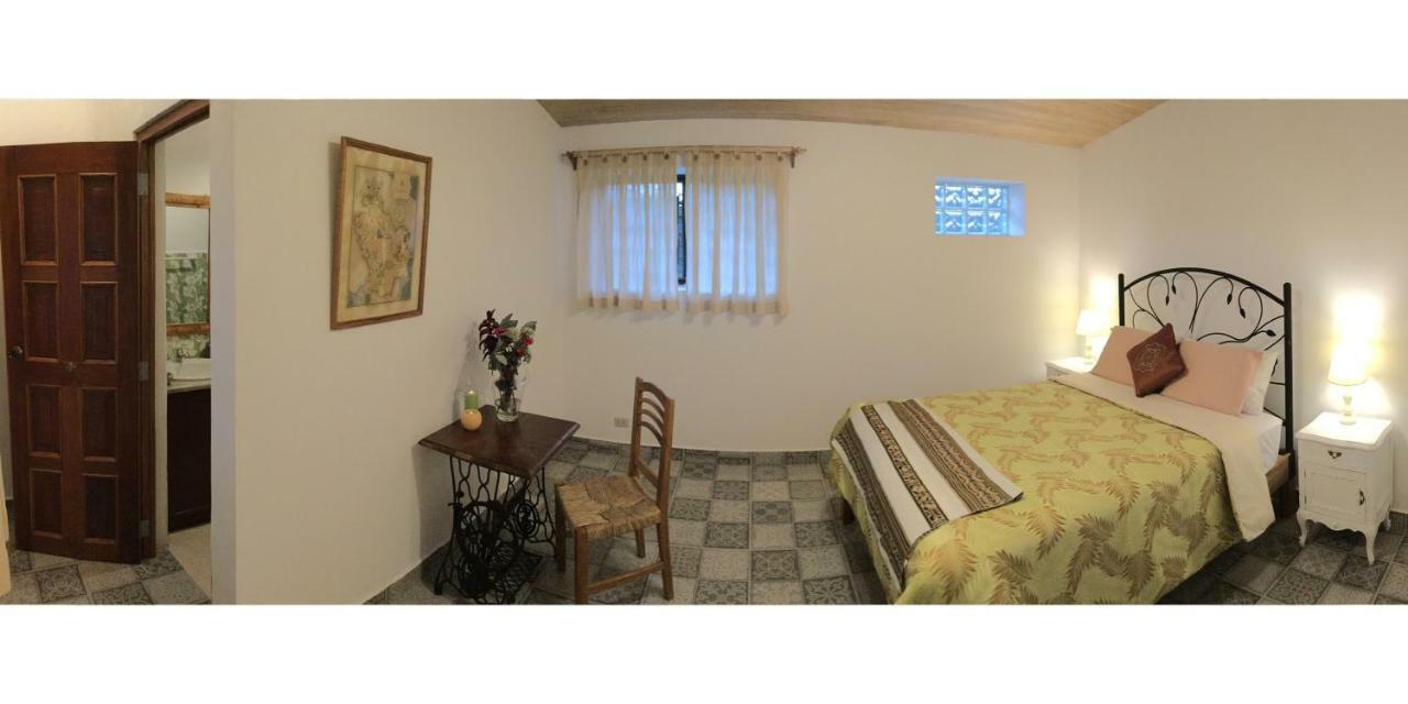 Caraz Intirumi Inn מראה חיצוני תמונה